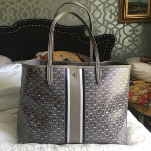 Tory Burch Gemini Link Tote